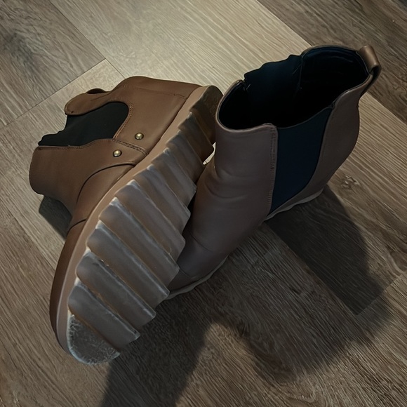 Jolimal Booties - Picture 2 of 3